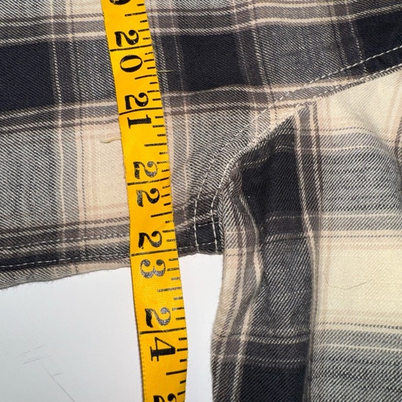 Ariat Men's Navy and Cream Plaid Button Down Shirt - Picture 6 of 7